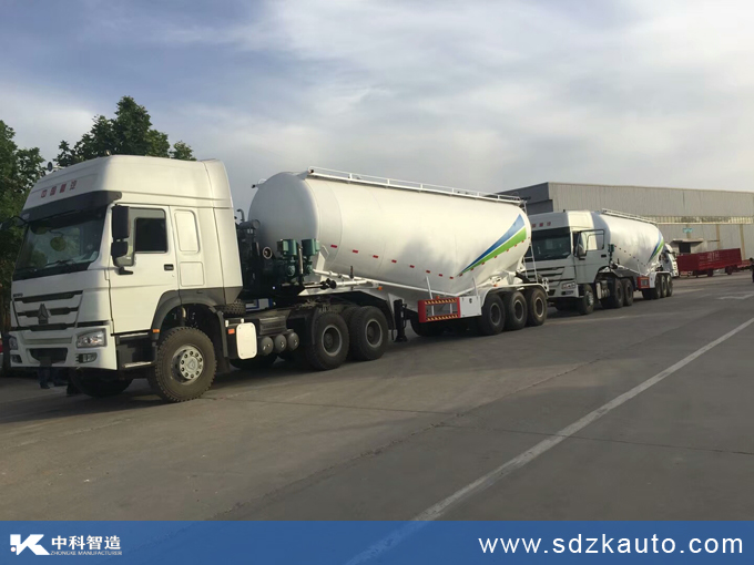 粉粒物料运输半挂车